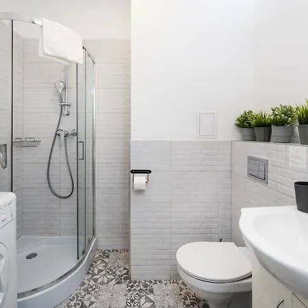 Manufaktura By Bookinghost Łódź