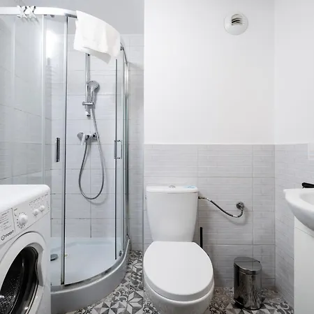 Manufaktura By Bookinghost *