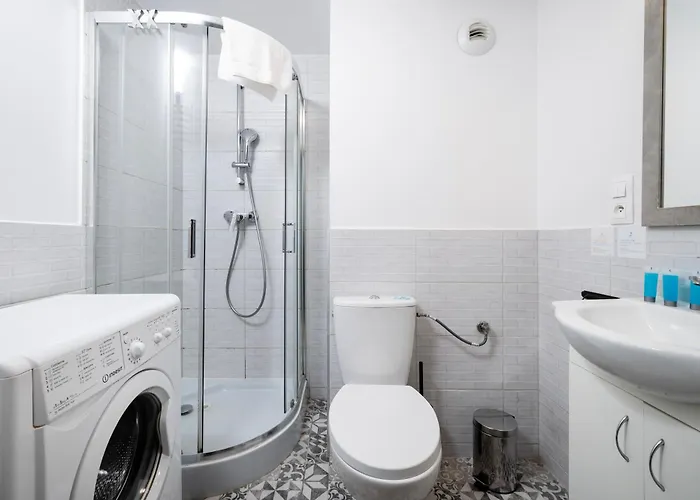 Manufaktura By Bookinghost *