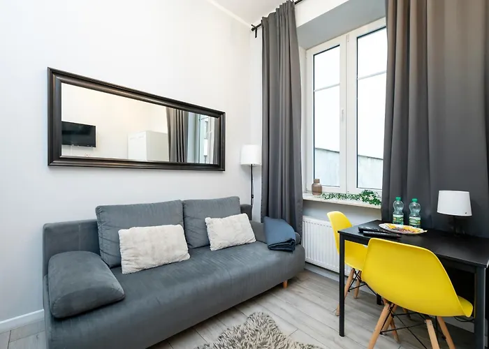 Manufaktura By Bookinghost * Łódź