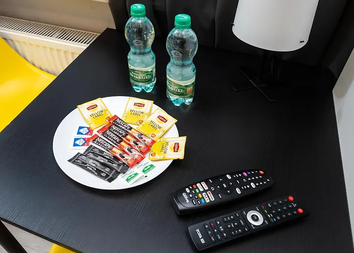 Manufaktura By Bookinghost *