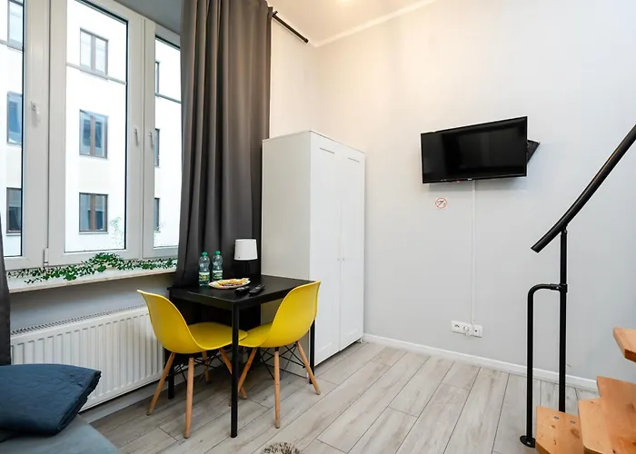 Manufaktura By Bookinghost